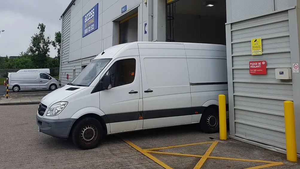 Professional house removals van in Cremorne